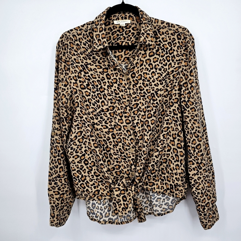 Beach‎ Lunch Lounge Leopard Print Long Sleeve Collared Button Down Blouse Size S